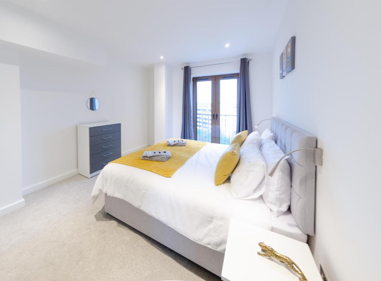 Beautiful 1 Bed Apartment In Centre Of St Albans - Free Parking - 5 Min Walk To St Albans City Centre & Railway Station - Big Savings On Longer Stays 외부 사진