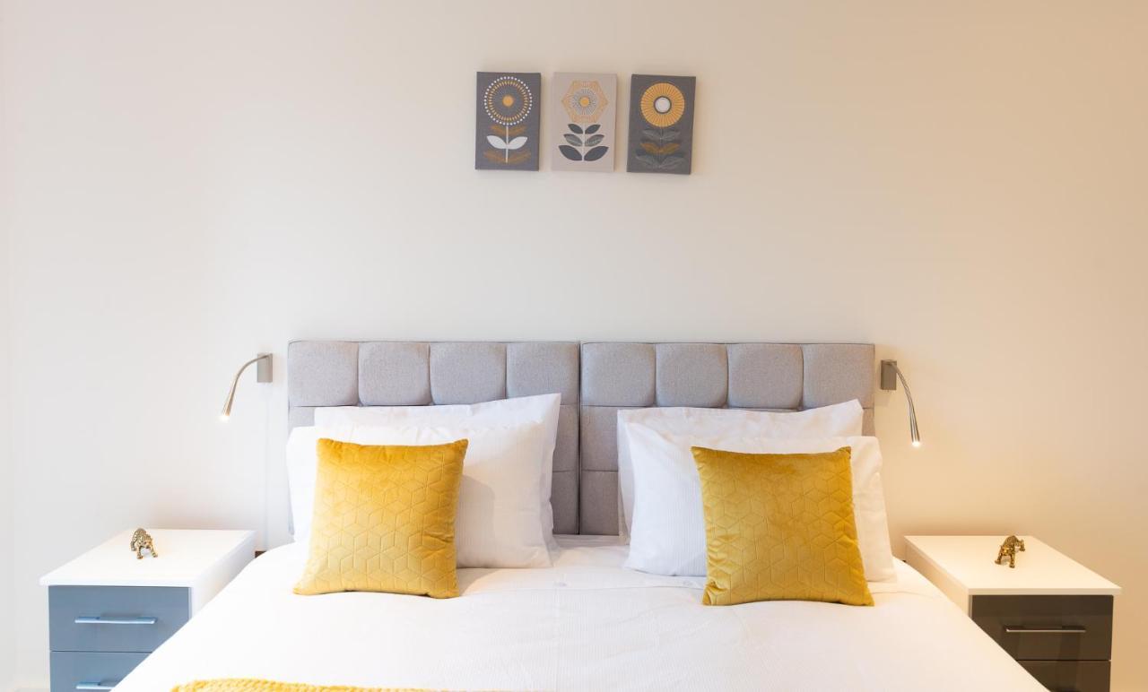 Beautiful 1 Bed Apartment In Centre Of St Albans - Free Parking - 5 Min Walk To St Albans City Centre & Railway Station - Big Savings On Longer Stays 외부 사진